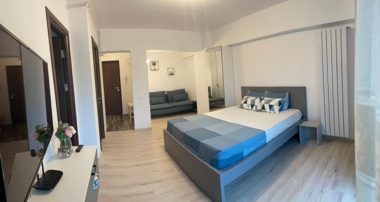 New Studio Piteşti Buitenkant foto