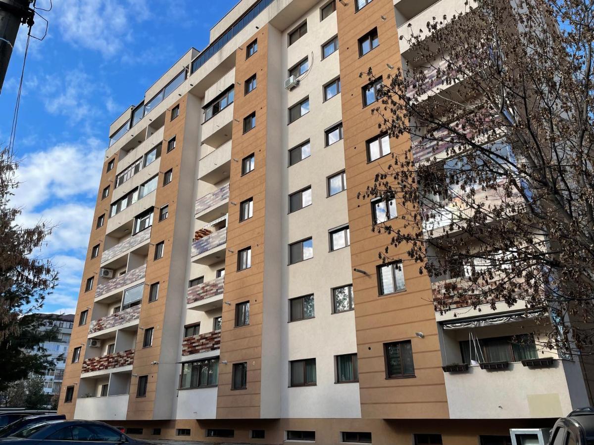 New Studio Piteşti Buitenkant foto